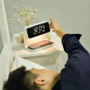 charging alarm clock11.jpg