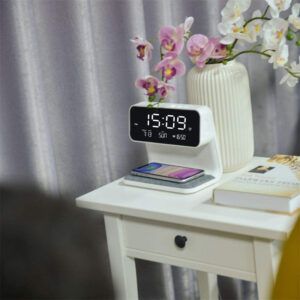 charging alarm clock4.jpg